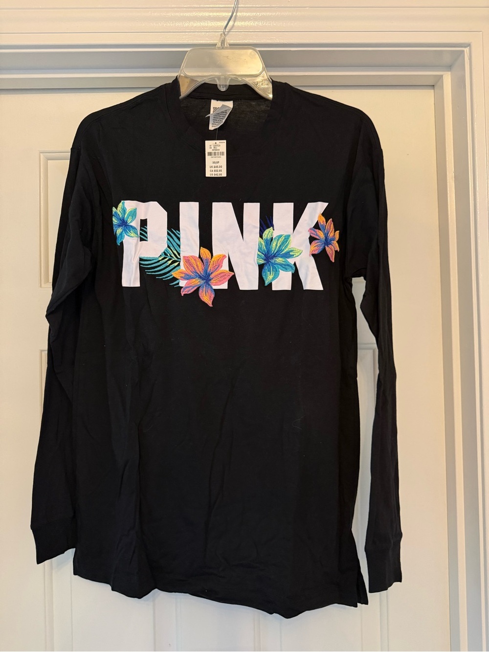 PINK Victoria's Secret Black Long-Sleeve Floral Logo Campus Tee